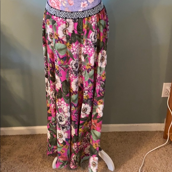 Maeve Medium Banda Pink Tiger Tropical Midi Skirt - Picture 6 of 6